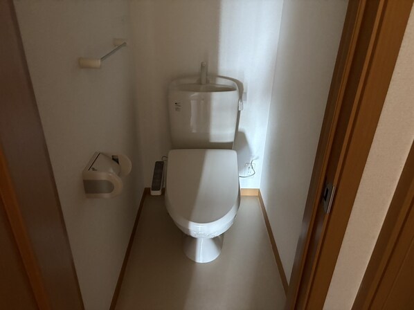 ヴィラ・ポポラーレⅠの物件内観写真